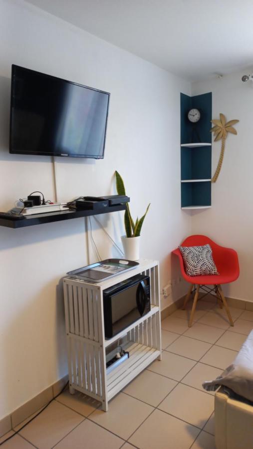 Le Voyageur A 1 Mn Du Chu Sud Terre-Sainte, Saint-Pierre Apartment ภายนอก รูปภาพ